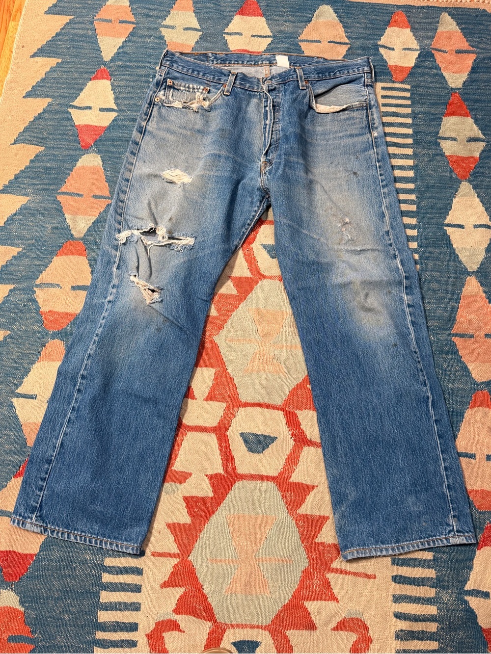 Vintage 501 Levi's distressed jeans sz 38/30